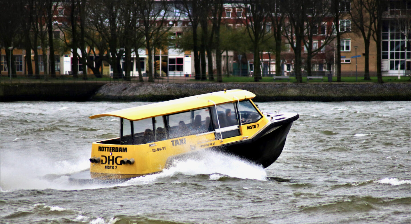 Watertaxi in Rotterdam (boot tour Rotterdam)